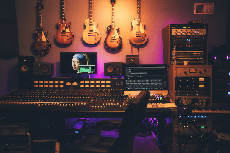 Revolutionizing Sound: The Impact of Technology on Music Production